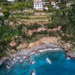 Vettica Villa *