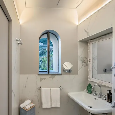 Vettica Villa *